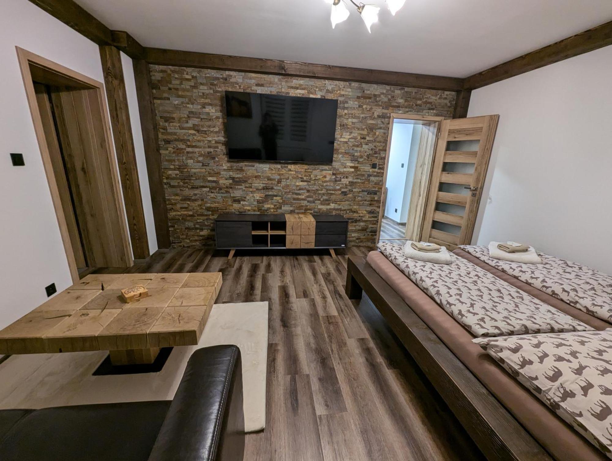 Jizdarna Malenovice Apartment Malenovice  Bagian luar foto