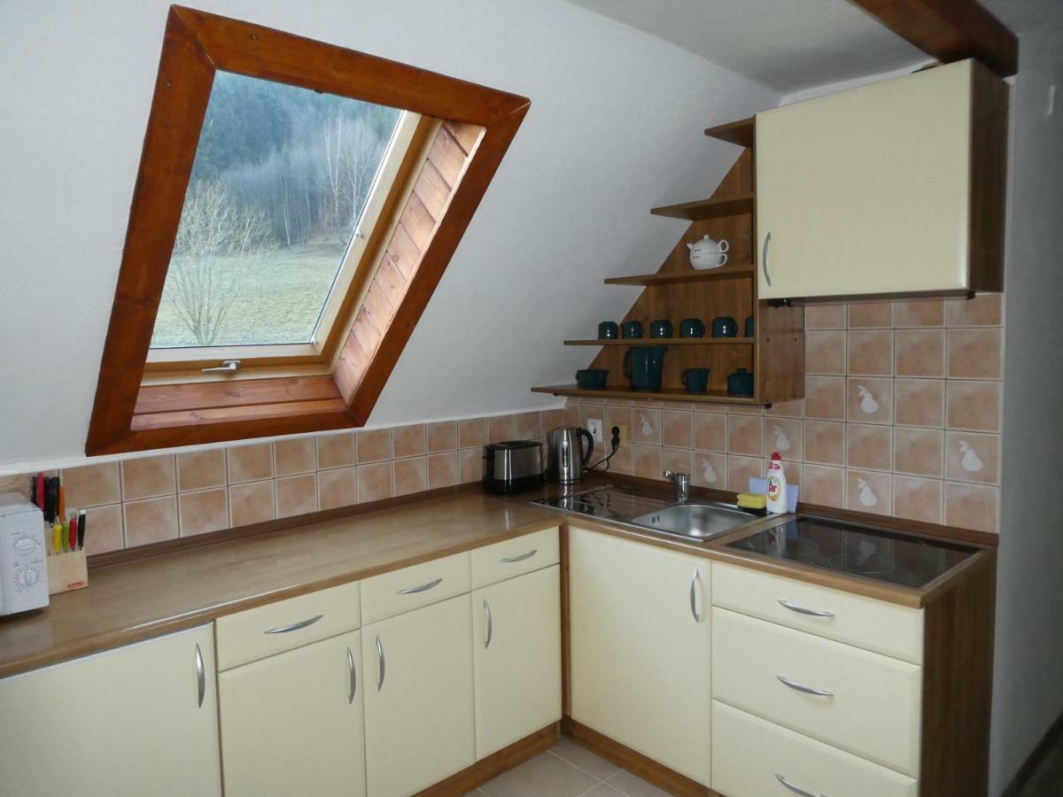 Jizdarna Malenovice Apartment Malenovice  Bagian luar foto