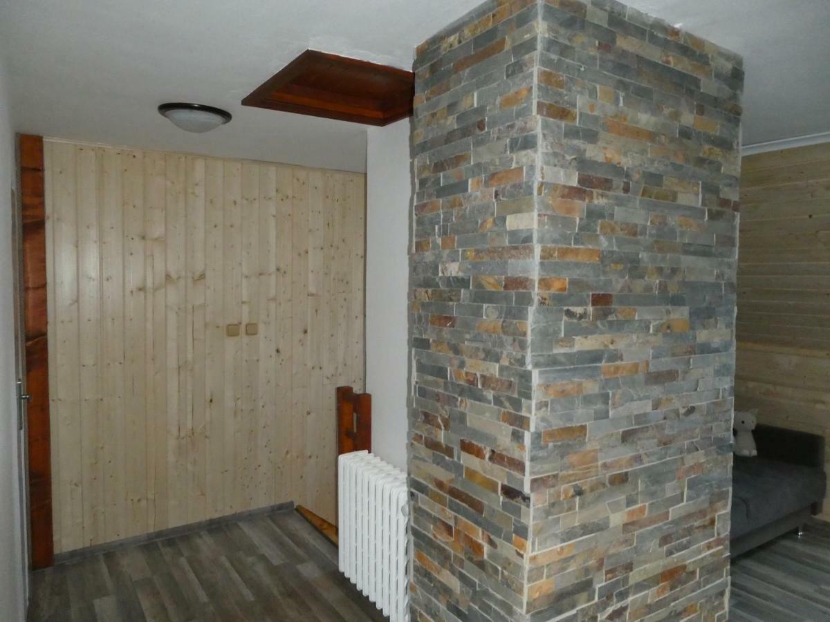 Jizdarna Malenovice Apartment Malenovice  Bagian luar foto
